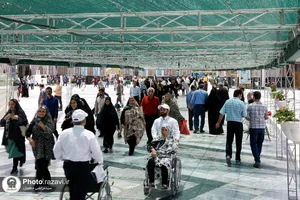 نصب سایه&zwnj;بان موقت در صحن پیامبر اعظم (ص) حرم مطهر رضوی
