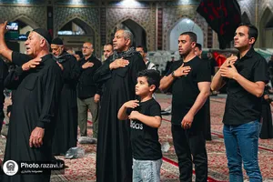 عزاداری زائران عرب&zwnj;زبان در حرم مطهر رضوی