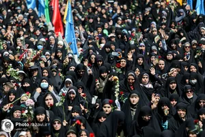 گلباران حرم مطهر رضوی در روز میلاد حضرت معصومه سلام الله علیها