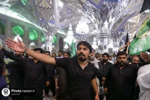 اجتماع بزرگ زائران اردوزبان در حرم مطهر رضوی