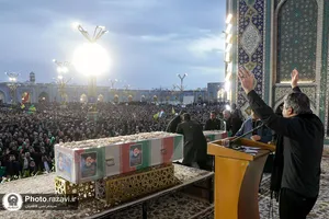 وداع با پیکر رئیس&zwnj;جمهور شهید و همراهان در مشهدالرضا&zwnj;&zwnj;علیه السلام -1