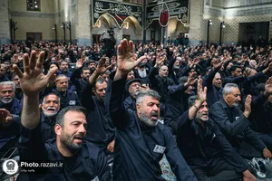 عزاداری اصناف و بازاريان مشهد در حرم مطهر رضوی