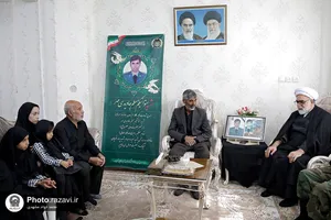 دیدار تولیت آستان قدس رضوی با خانواده شهید مسلم جاویدی مهر و جانباز حسن شکفته در قوچان