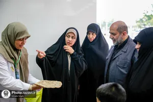 بازدید مدیرعامل بنیاد کرامت رضوی از پخت نان نذری