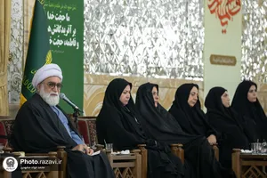 دیدار جمعی از بانوان نخبه رشته&zwnj;های پزشکی و دانشگاهی با تولیت آستان قدس رضوی