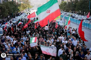 تشییع پیکر 2 شهید حادثه بلوار وکیل&zwnj;آباد مشهد در حرم مطهر رضوی