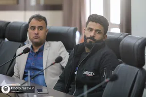 نشست آشنایی جمعی از خانواده&zwnj;های شهدای عراق با فعالیت&zwnj;های علمی و فرهنگی آستان قدس رضوی