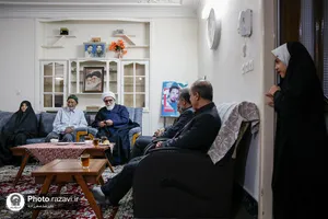 دیدار تولیت آستان قدس رضوی با خانواده شهدا