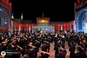 عزاداری سنتی شب دوم محرم در &laquo;حسینیه حرم&raquo;