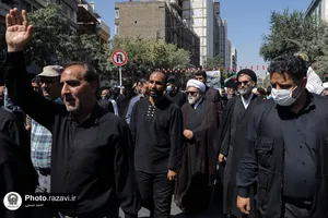حضور تولیت استان قدس رضوی در تشییع پیکر شهیدان دوست محمدی و جاوید مهر