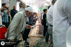 اقامه نماز عید سعید قربان در حرم مطهر رضوی-١