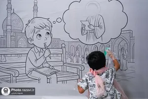 رنگ آمیزی دیوارنگاره توسط کودکان جهان اسلام یادبود شهدای مدرسه میناب