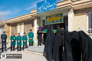 حضور خدام حرم مطهر رضوی در مدرسه امام جواد علیه&zwnj;السلام