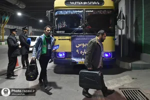 آغاز آیین معنوی اعتکاف در حرم مطهر رضوی