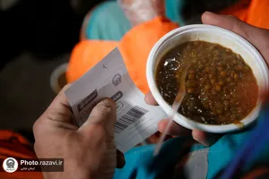 حضور خدام حرم مطهر رضوی در جمع نیروهای خدمت&zwnj;رسان شهر مشهد