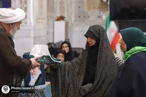 عزاداری زائران ترک زبان در حرم مطهر رضوی
