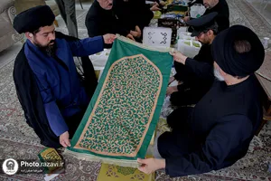 آماده&zwnj;سازی بسته&zwnj;های متبرک رضوی
