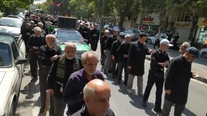 همدان غرق در نوای &laquo;یا رضا (ع)&raquo; + تصاویر