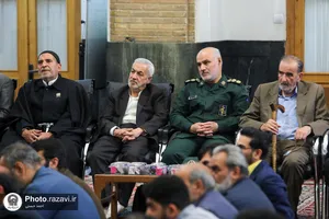 رونمایی از بسته شعر و سبک دهه کرامت ۱۴۰۳ در حرم مطهر رضوی