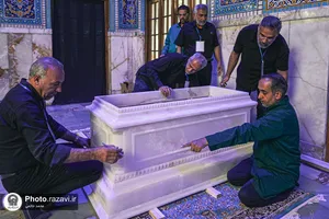 آماده سازی قبر مطهر رهبر شهید انقلاب