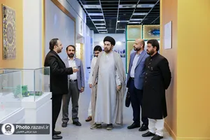 تشرف رئیس مجلس علما و امام جمعه لکنو هندوستان به حرم مطهر رضوی