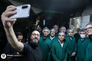 حضور رتبه&zwnj;های برتر کنکور سراسری و نخبگان علمی کشور در چایخانه حضرت رضا علیه&zwnj;السلام
