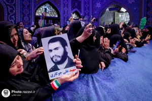 غبارروبی مزار شهدای مدفون در حرم مطهر رضوی