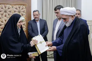 دیدار کارکنان نمونه با تولیت آستان قدس رضوی