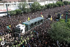 تشییع رئیس&zwnj;جمهور شهید و همراهان در مشهدالرضا&zwnj;&zwnj;علیه السلام -1