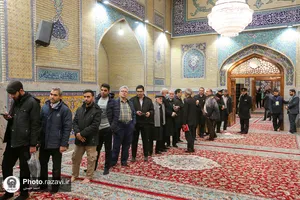حضور پرشور مردم پای صندوق های رای در حرم مطهر رضوی -1