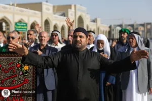 عزاداری زائران عرب زبان در حرم مطهر رضوی