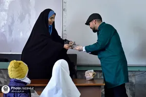 توزیع صبحانه گرم در مدرسه دخترانه شهید مدیری مشهد
