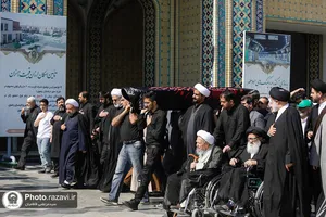 تشییع پیکر همسر آیت الله مرتضوی در حرم مطهر رضوی