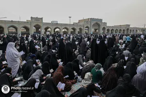قرائت دعای پرفیض عرفه در حرم مطهر رضوی-2