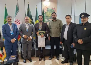 Officials of Imam Hossein, Hazrat Abbas shrines visit IRI booth in Quran Exhibition  