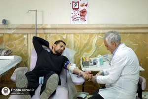 اهدا خون توسط جمعی از خدام حرم مطهر رضوی