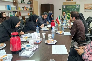 نشست خبری مدیر کانون&zwnj;های خدمت رضوی استان مرکزی در راستای تبیین برنامه&zwnj;های دهه کرامت/ گزارش تصویری