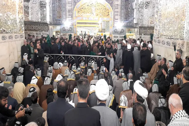 شیوخ عشایر عراق با استقبال تولیت آستان قدس رضوی به حرم مطهر و زیارت امام رضا (ع) مشرف شدند