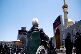 جانباز شیمیایی پاکستانی: برای وداع با رهبر شهید انقلاب، خودم را به مشهد رساندم