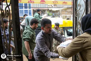 حضور آستان قدس رضوی در مناطق سیل زده مشهد