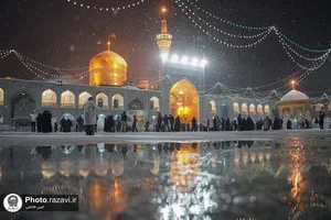 بارش برف شبانگاهی در حرم مطهر رضوی