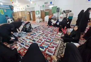بسته&zwnj;های مهر رضوی چراغ راه دانش&zwnj;آموزان احسان&zwnj;پذیر استان مرکزی + فیلم و تصاویر