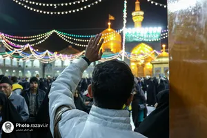 حال و هوای حرم امام رضا علیه&zwnj;السلام در شب میلاد حضرت زینب سلام الله علیها