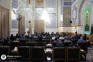 دیدار جمعی از دانش&zwnj;آموزان نخبه خراسان رضوی با تولیت آستان قدس رضوی
