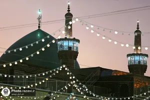 حال و هوای حرم مطهر رضوی در شب ولادت امام حسین(علیه&zwnj;السلام)