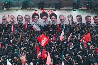 تشییع پیکر رهبر شهید انقلاب در مشهد مقدس-۴
