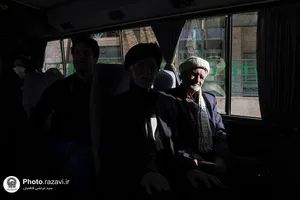 تشرف جمعی از اهالی روستای سیج به حرم مطهر رضوی