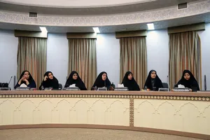 نشست هم&zwnj;اندیشی &laquo;رسالت اهل قلم از دیدگاه رهبر شهید&raquo;
