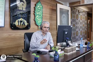 پاسخگویی تلفنی مدیر مرکز جامع مشاوره آستان قدس رضوی به مخاطبان سامانه ۱۳۸