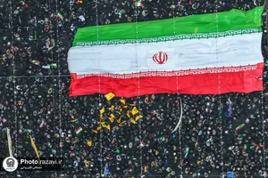 نمای هوایی حضور پرشکوه مردم مشهد در راهپیمایی ۲۲ بهمن 